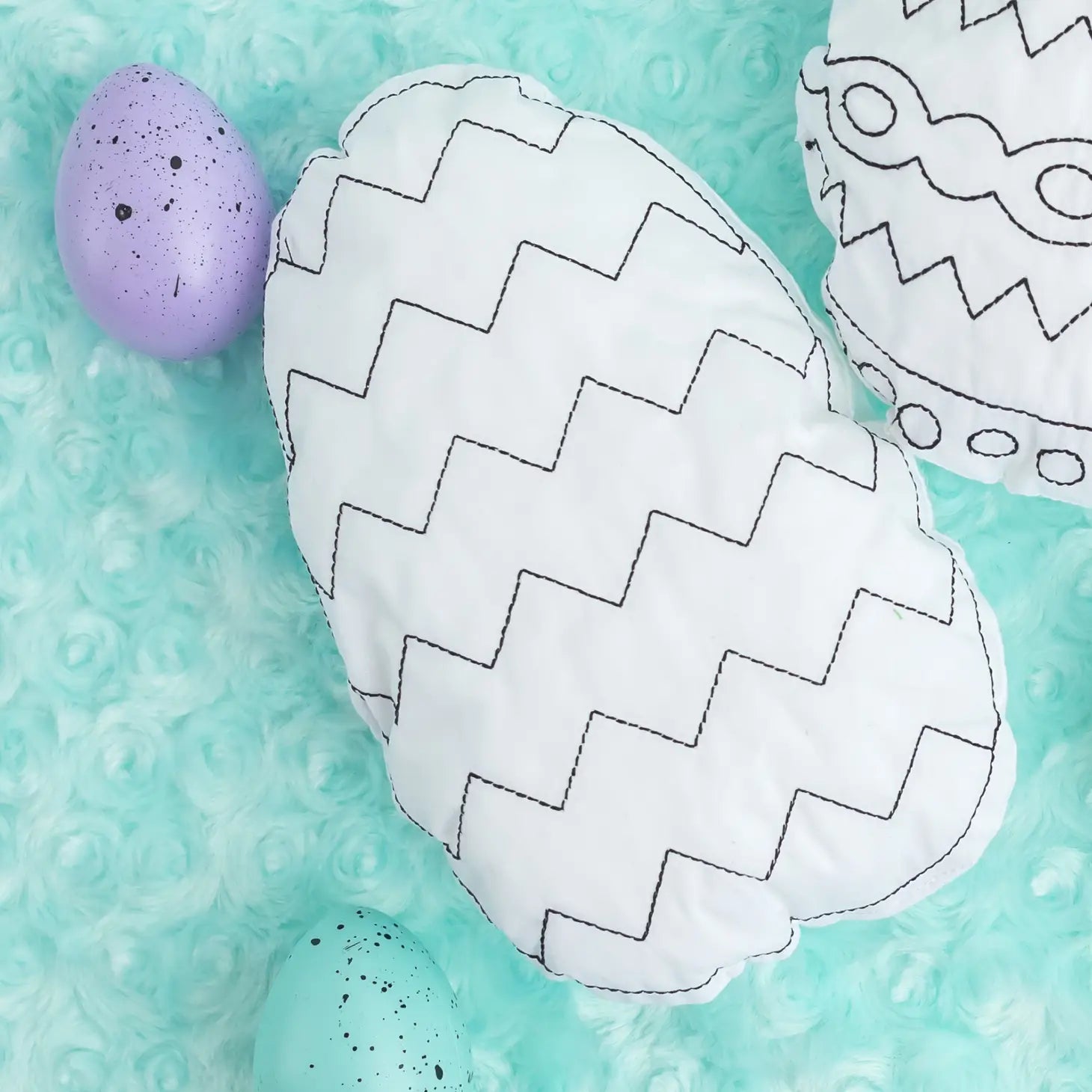 Doodle Pillow Art Kit: Easter & Spring